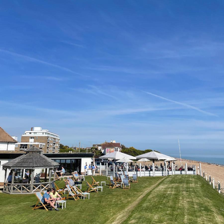 The Relais Cooden Beach And Spa Bexhill-on-Sea Екстер'єр фото