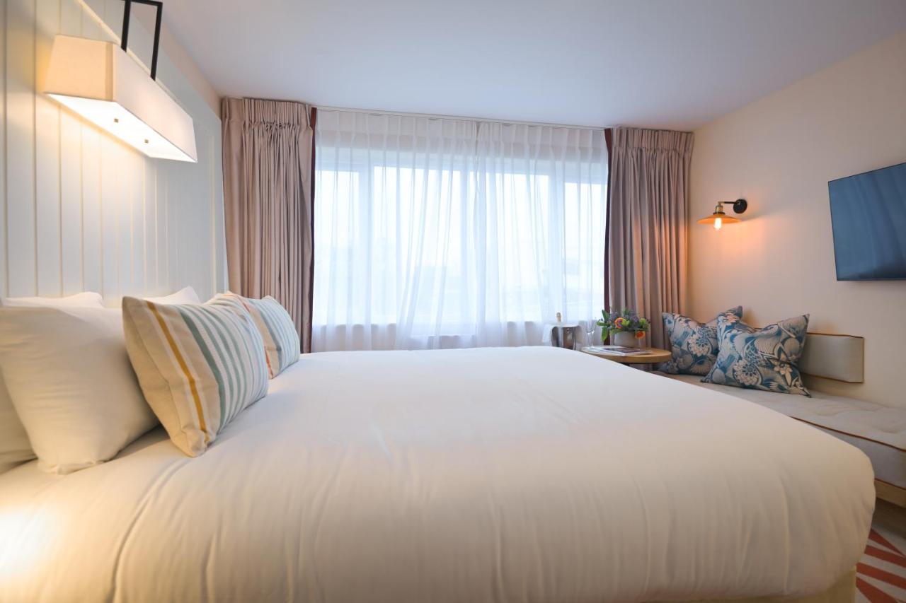 The Relais Cooden Beach And Spa Bexhill-on-Sea Екстер'єр фото