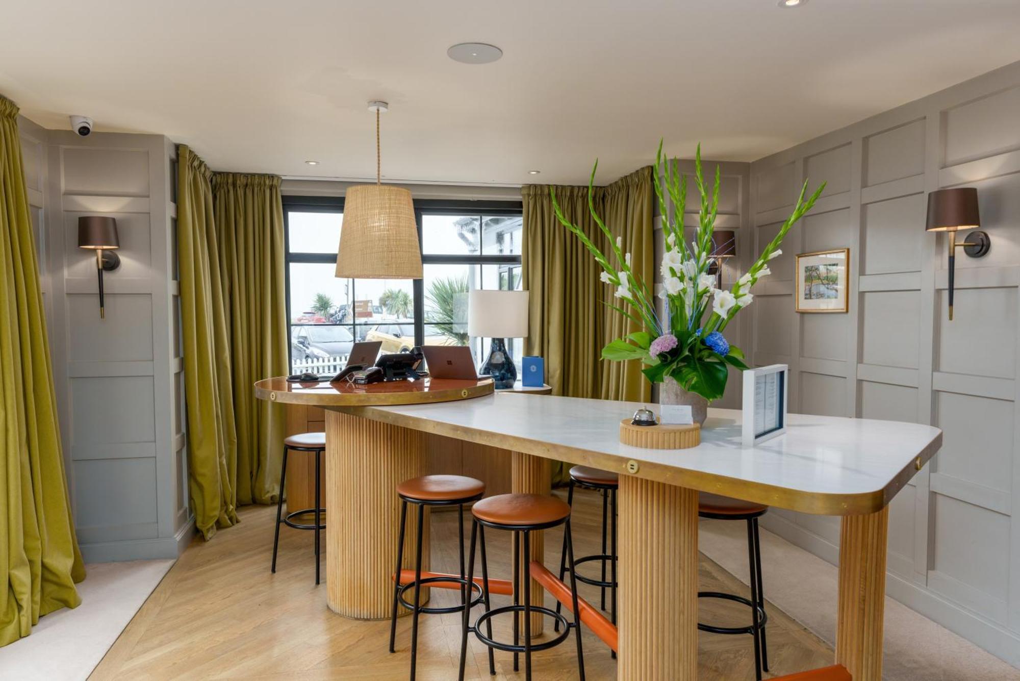 The Relais Cooden Beach And Spa Bexhill-on-Sea Екстер'єр фото
