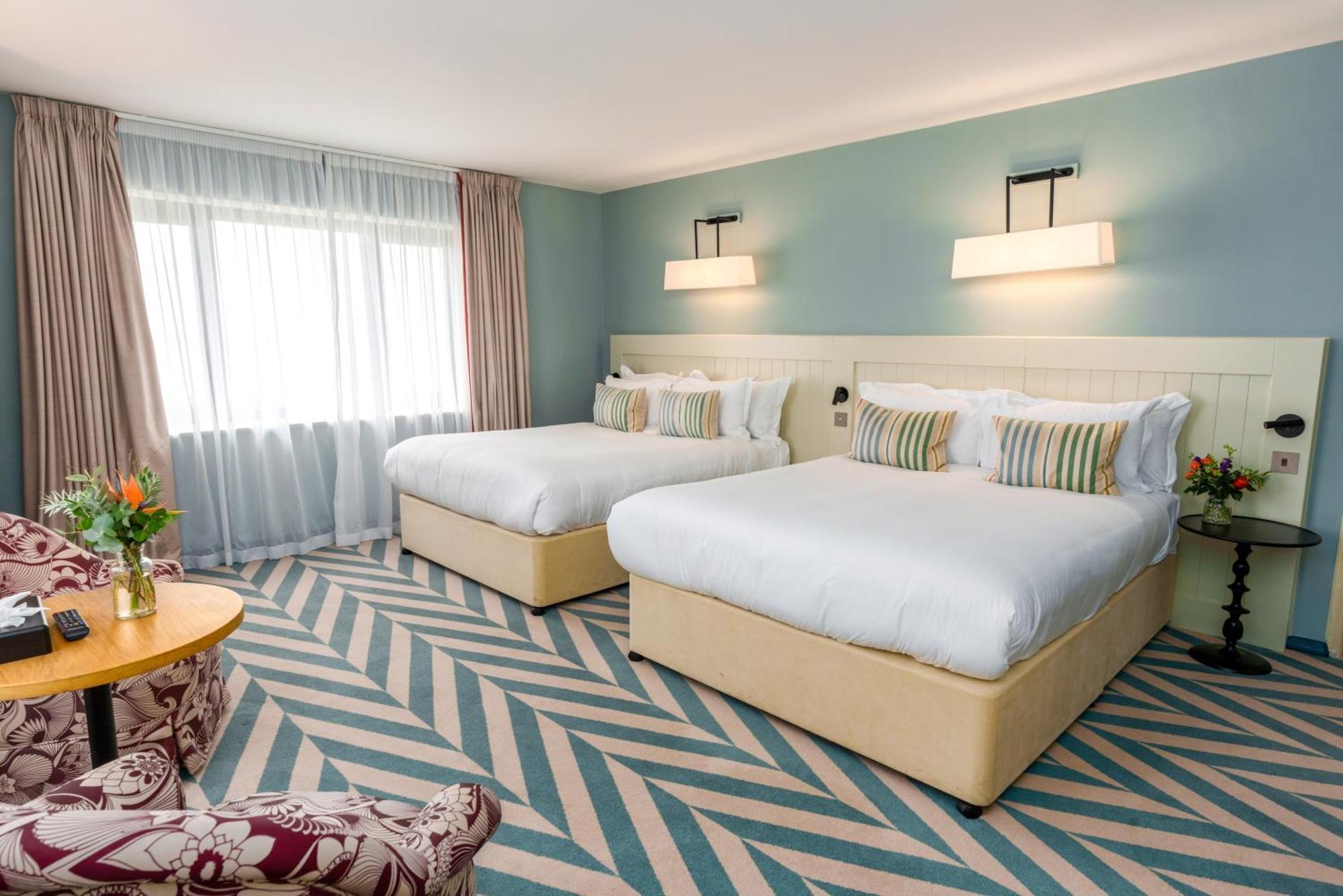The Relais Cooden Beach And Spa Bexhill-on-Sea Екстер'єр фото