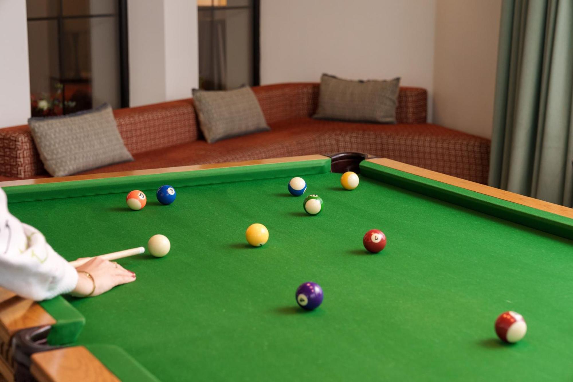 The Relais Cooden Beach And Spa Bexhill-on-Sea Екстер'єр фото